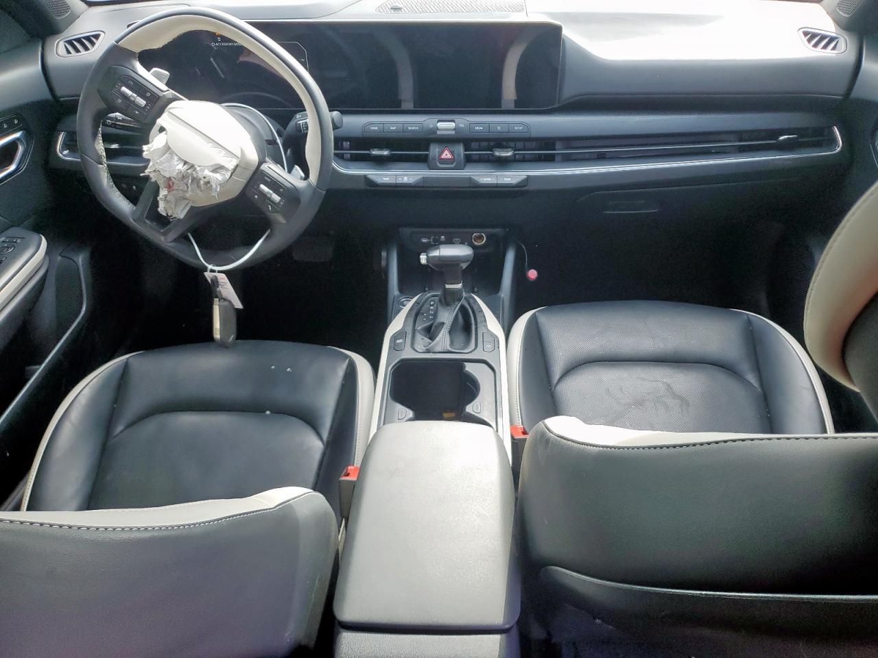 2025 Kia K4 Gt Line VIN: 3KPFW4DEXSE054843 Lot: 71767105