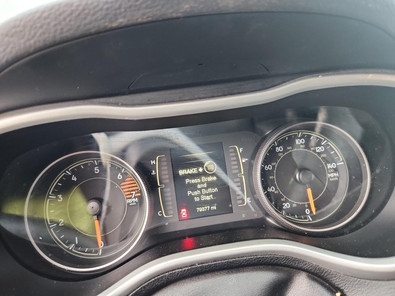 2018 Jeep Cherokee Latitude Plus VIN: 1C4PJLLB6JD590824 Lot: 84222625