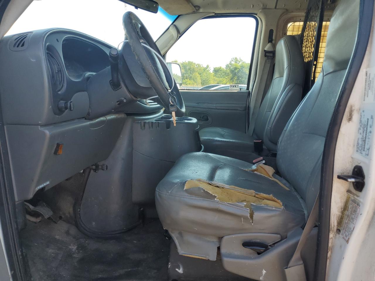 2005 Ford Econoline E250 Van VIN: 1FTNE24W25HA31096 Lot: 84289415