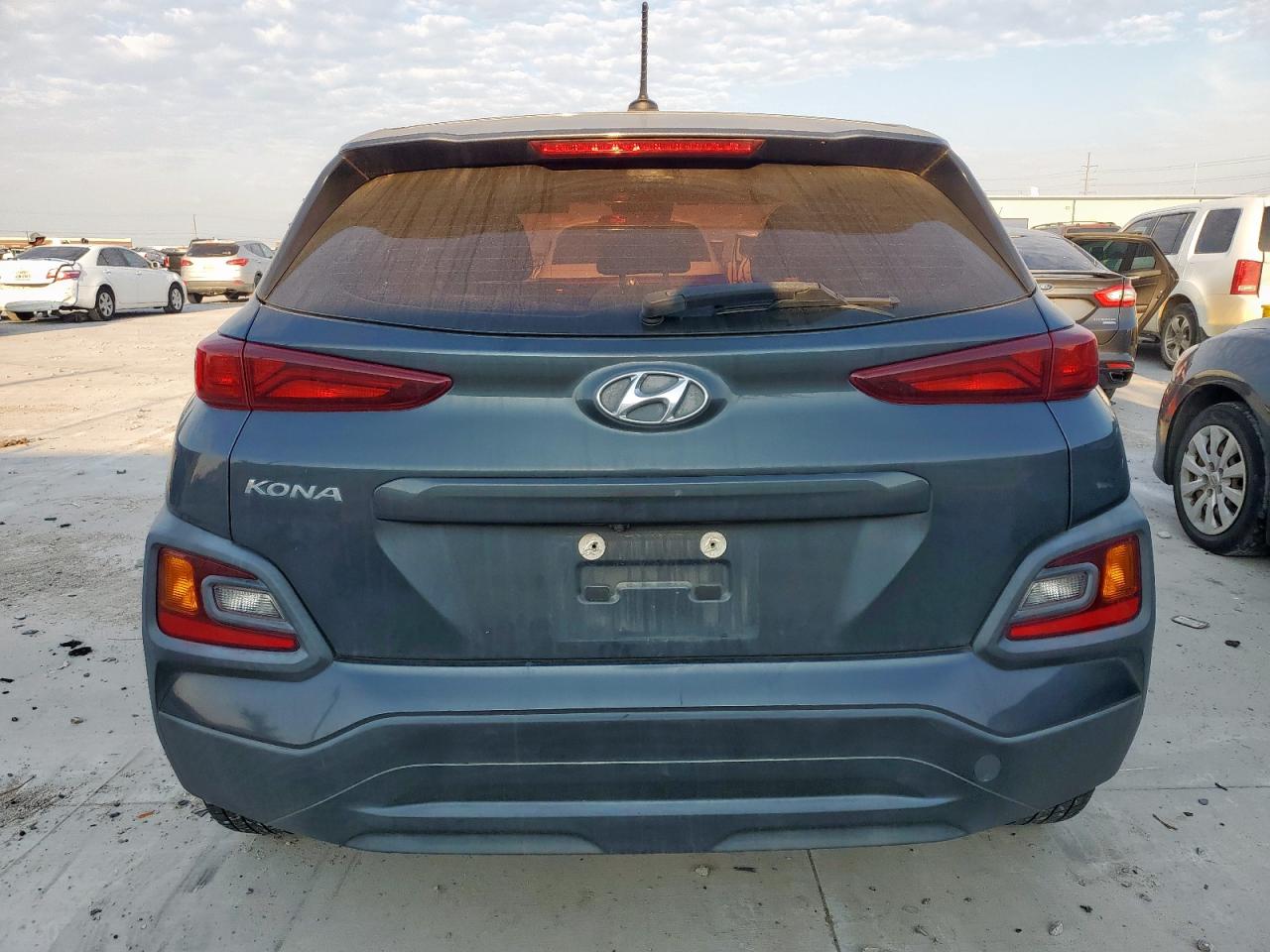 2019 Hyundai Kona Se VIN: KM8K12AA9KU271588 Lot: 80852155