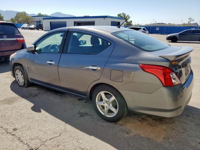  NISSAN VERSA 2016 Szary