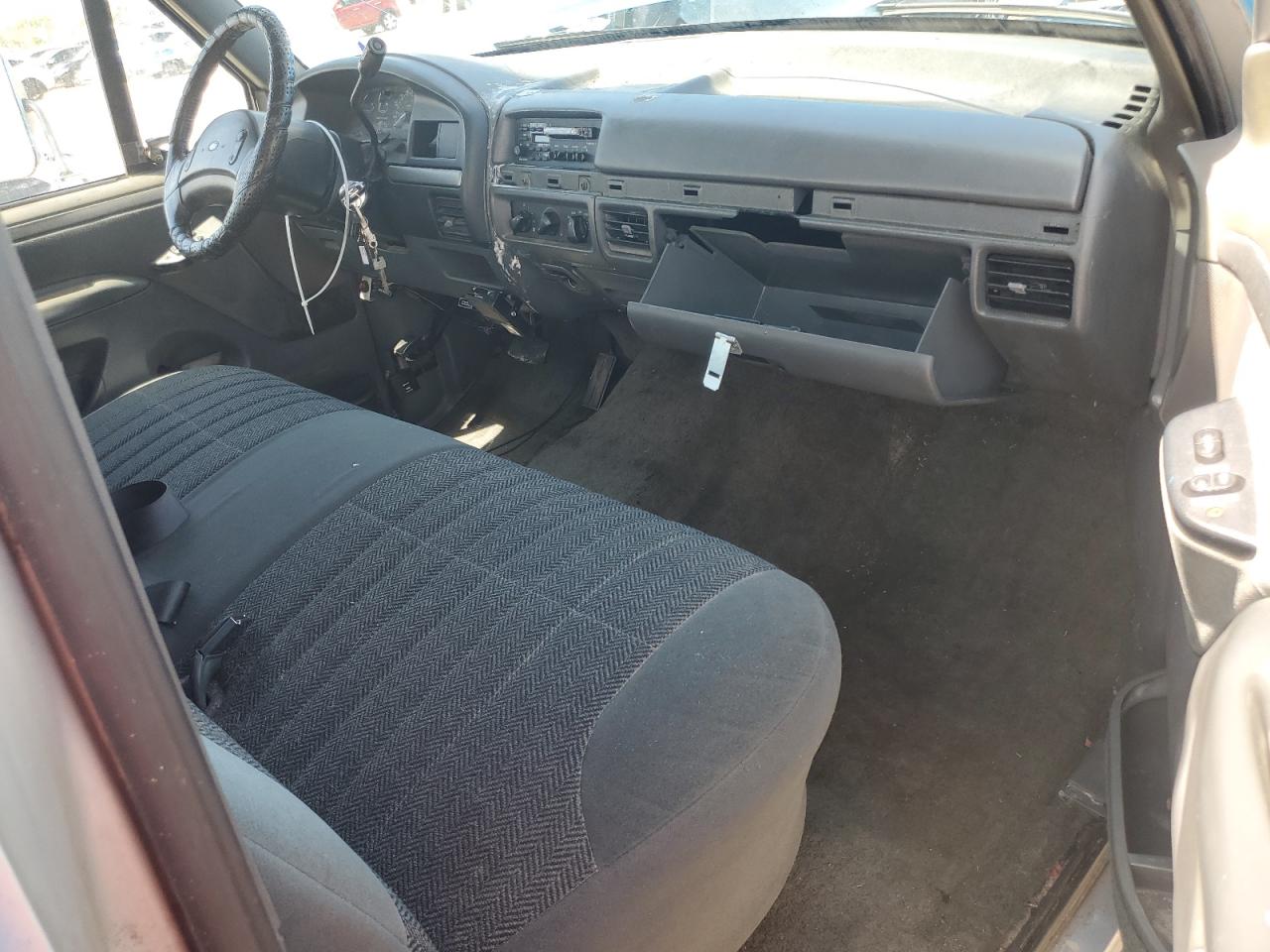 1992 Ford F250 VIN: 1FTHX25M1NKB31326 Lot: 81025595