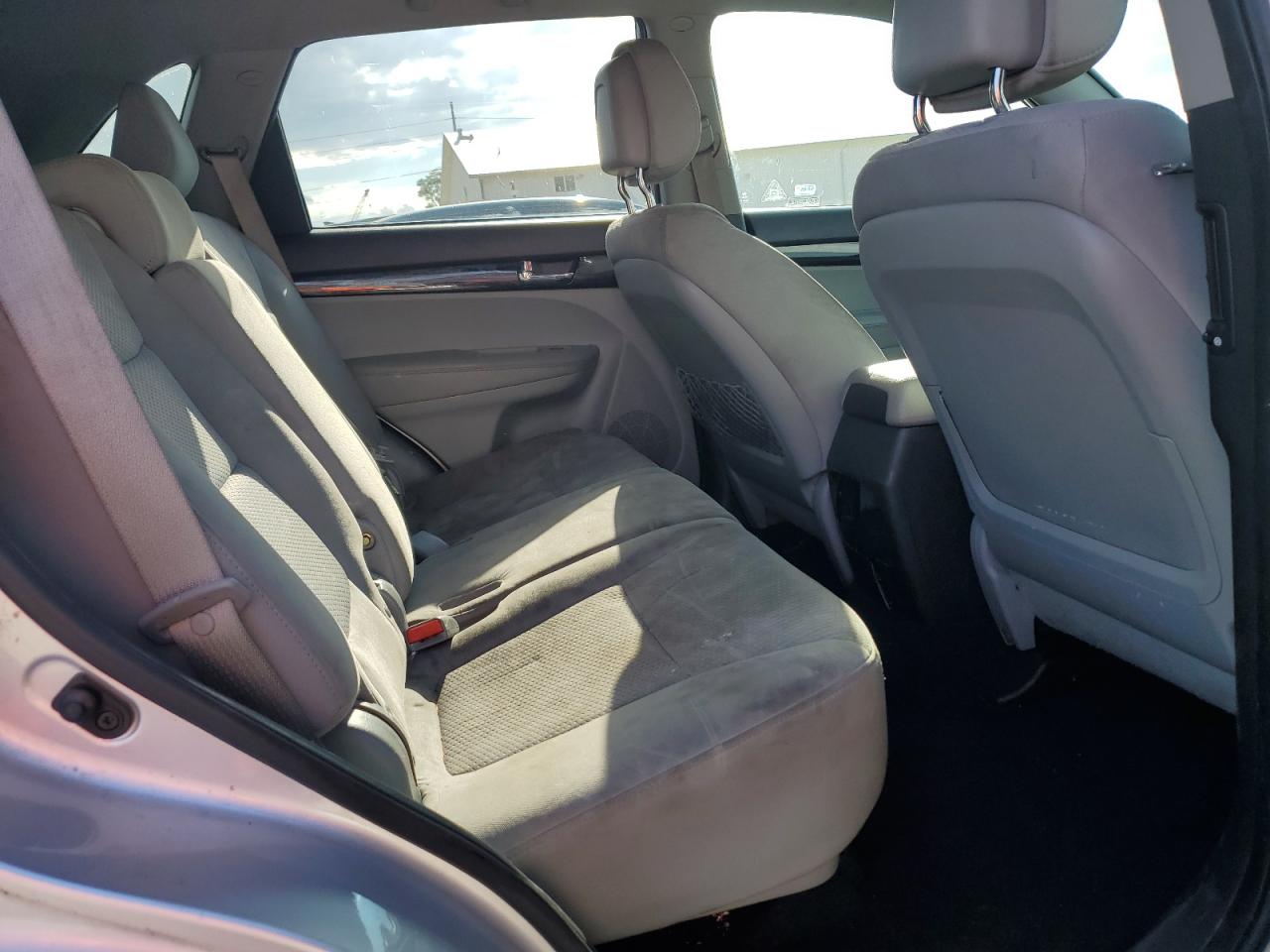 2011 Kia Sorento Base VIN: 5XYKTCA15BG003482 Lot: 81767655