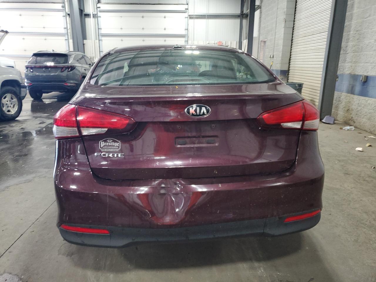 2018 Kia Forte Lx VIN: 3KPFK4A72JE168058 Lot: 72027585