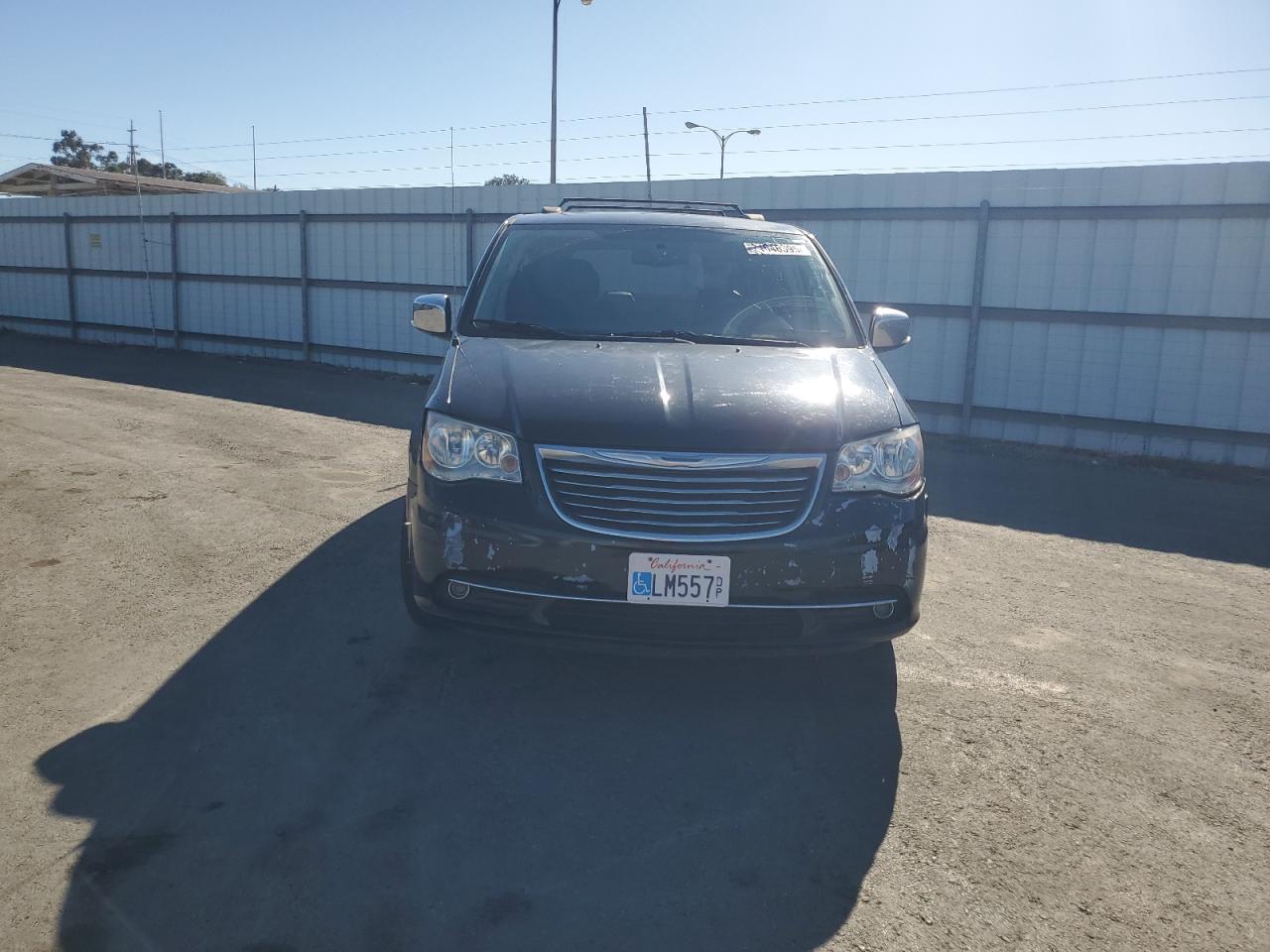 2015 Chrysler Town & Country Touring L VIN: 2C4RC1CG2FR739530 Lot: 71646395