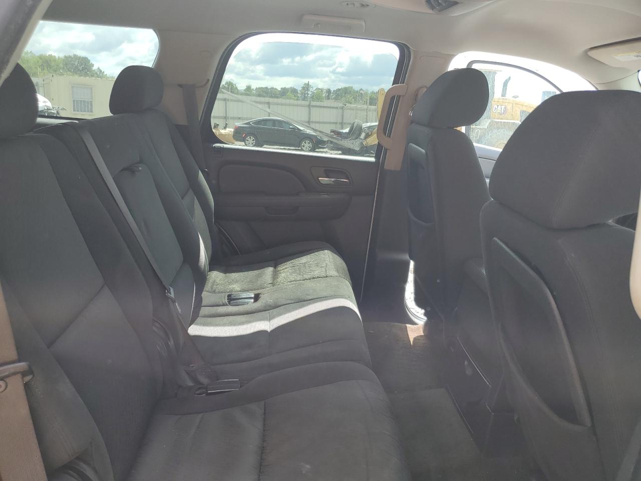 2010 Chevrolet Tahoe C1500 Ls VIN: 1GNUCAE05AR257229 Lot: 84437805