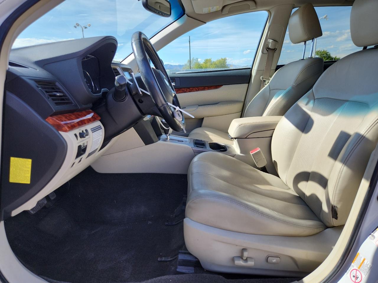 2011 Subaru Outback 3.6R Limited VIN: 4S4BRDLC4B2431729 Lot: 84279055