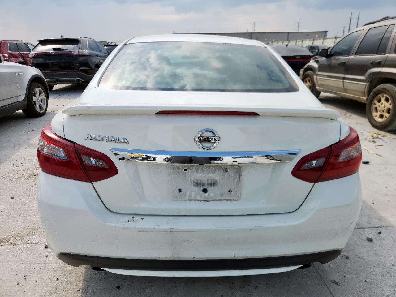 2018 Nissan Altima 2.5 VIN: 1N4AL3AP8JC211140 Lot: 80689235