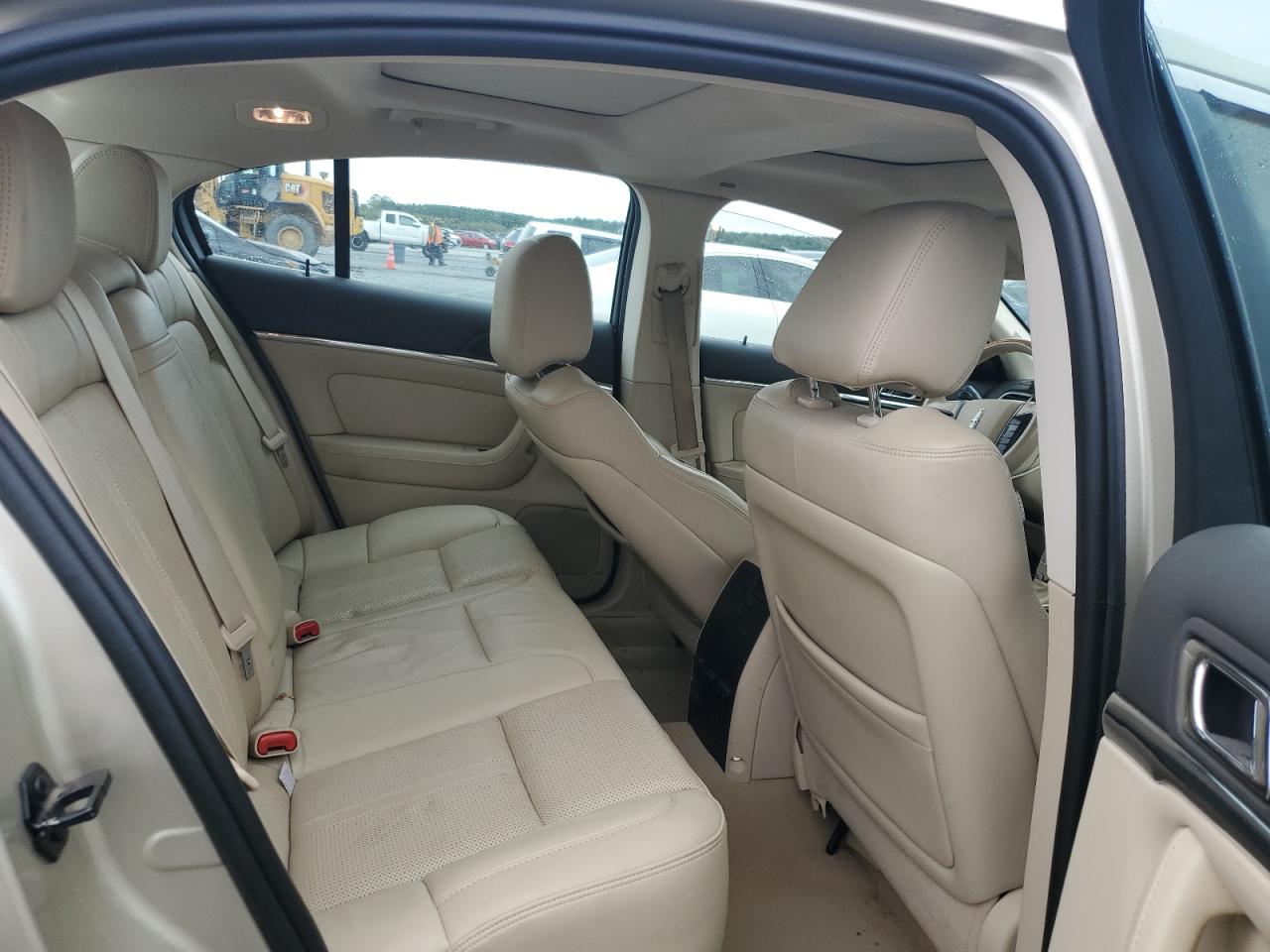 2011 Lincoln Mks VIN: 1LNHL9DR7BG604979 Lot: 84594275