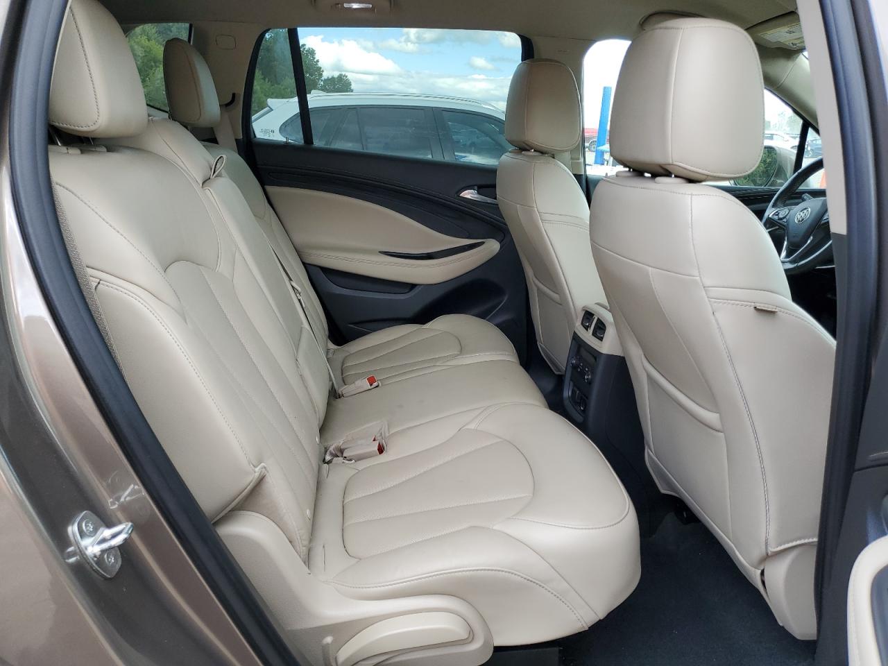 2017 Buick Envision Essence VIN: LRBFXBSAXHD042671 Lot: 71495095