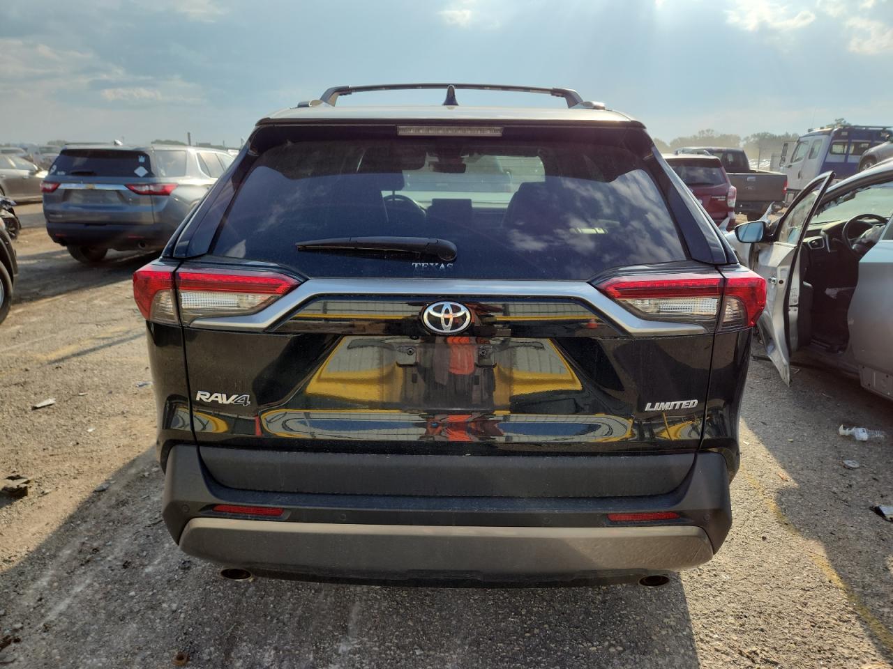 2021 Toyota Rav4 Limited VIN: 2T3Y1RFV1MC127611 Lot: 80899365