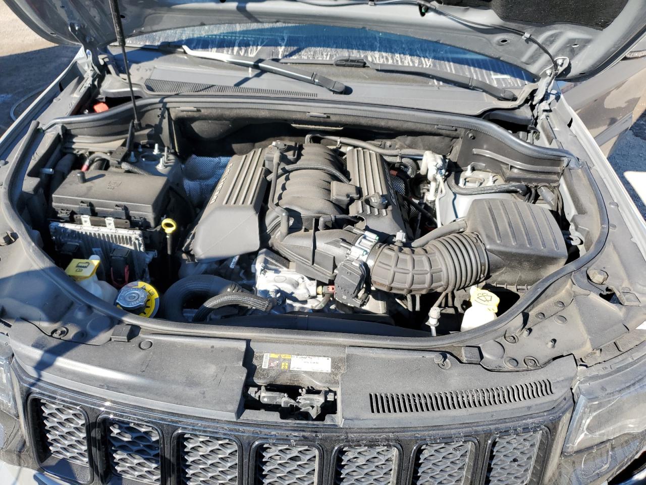 2019 Jeep Grand Cherokee Srt-8 VIN: 1C4RJFDJ7KC816330 Lot: 70982655