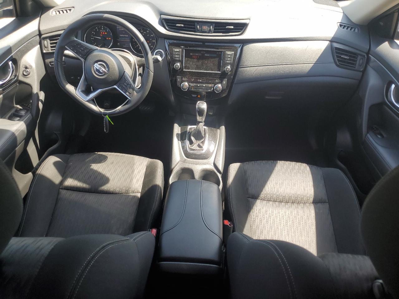 2018 Nissan Rogue S VIN: KNMAT2MV5JP523150 Lot: 70910575