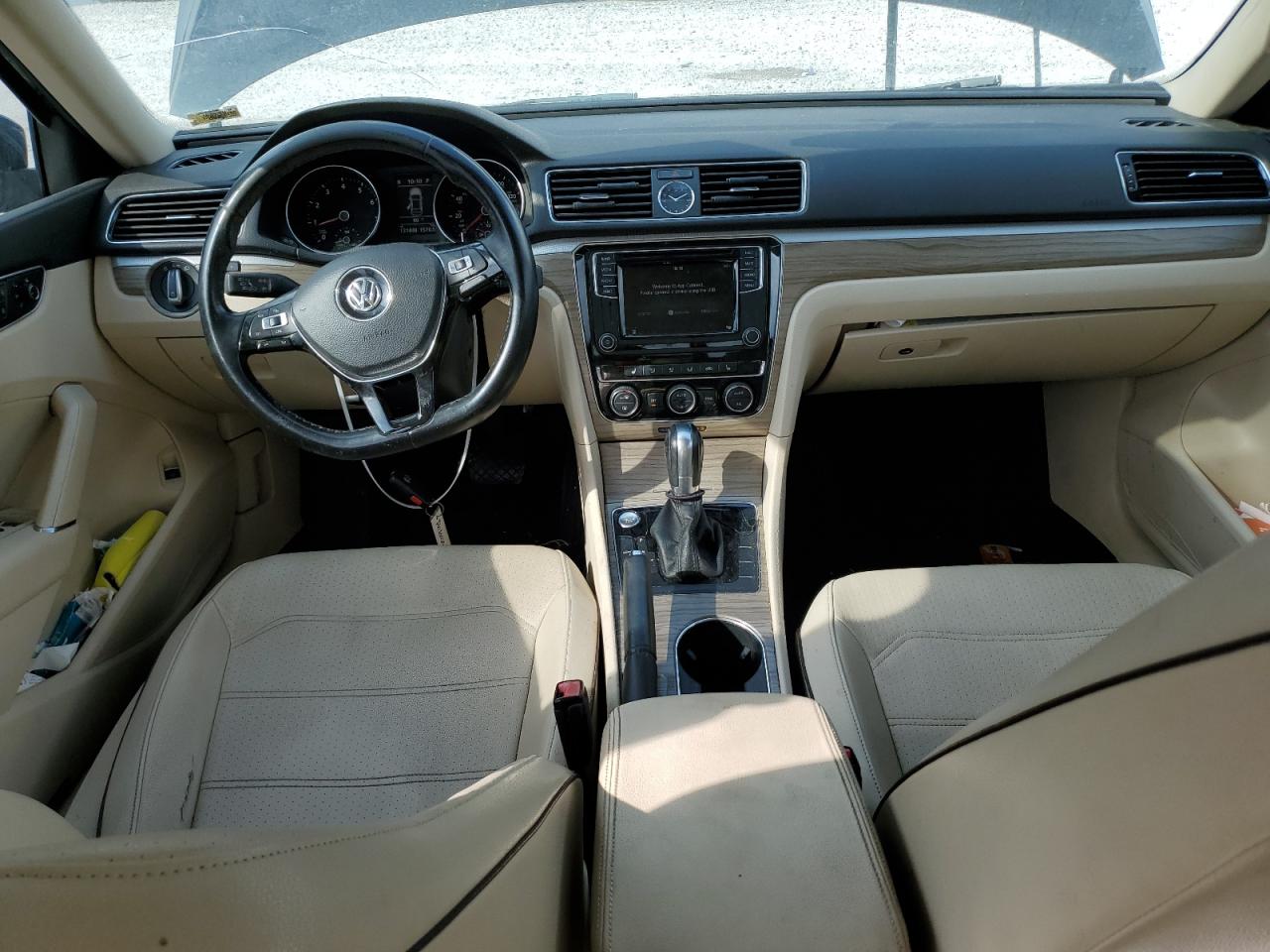 2017 Volkswagen Passat Se VIN: 1VWBT7A33HC044129 Lot: 80581945