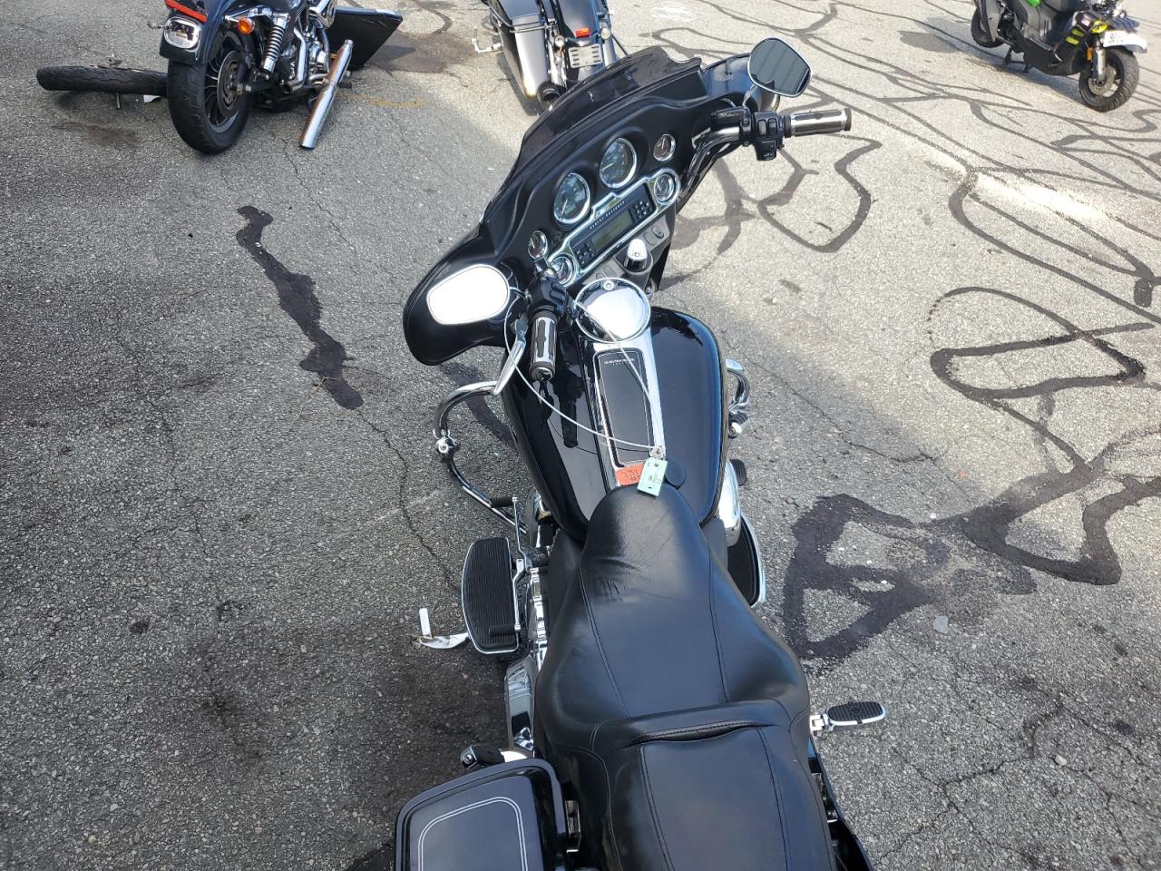 2010 Harley-Davidson Flhtc VIN: 1HD1FF414AB621917 Lot: 81758345