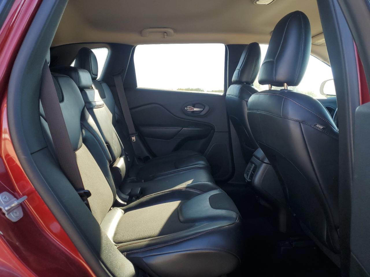 2015 Jeep Cherokee Trailhawk VIN: 1C4PJMBS6FW653813 Lot: 80865415