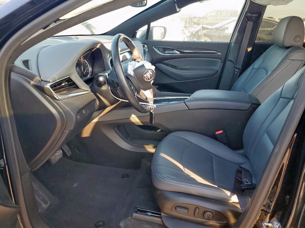 2023 Buick Enclave Essence VIN: 5GAERBKW3PJ261556 Lot: 84221405