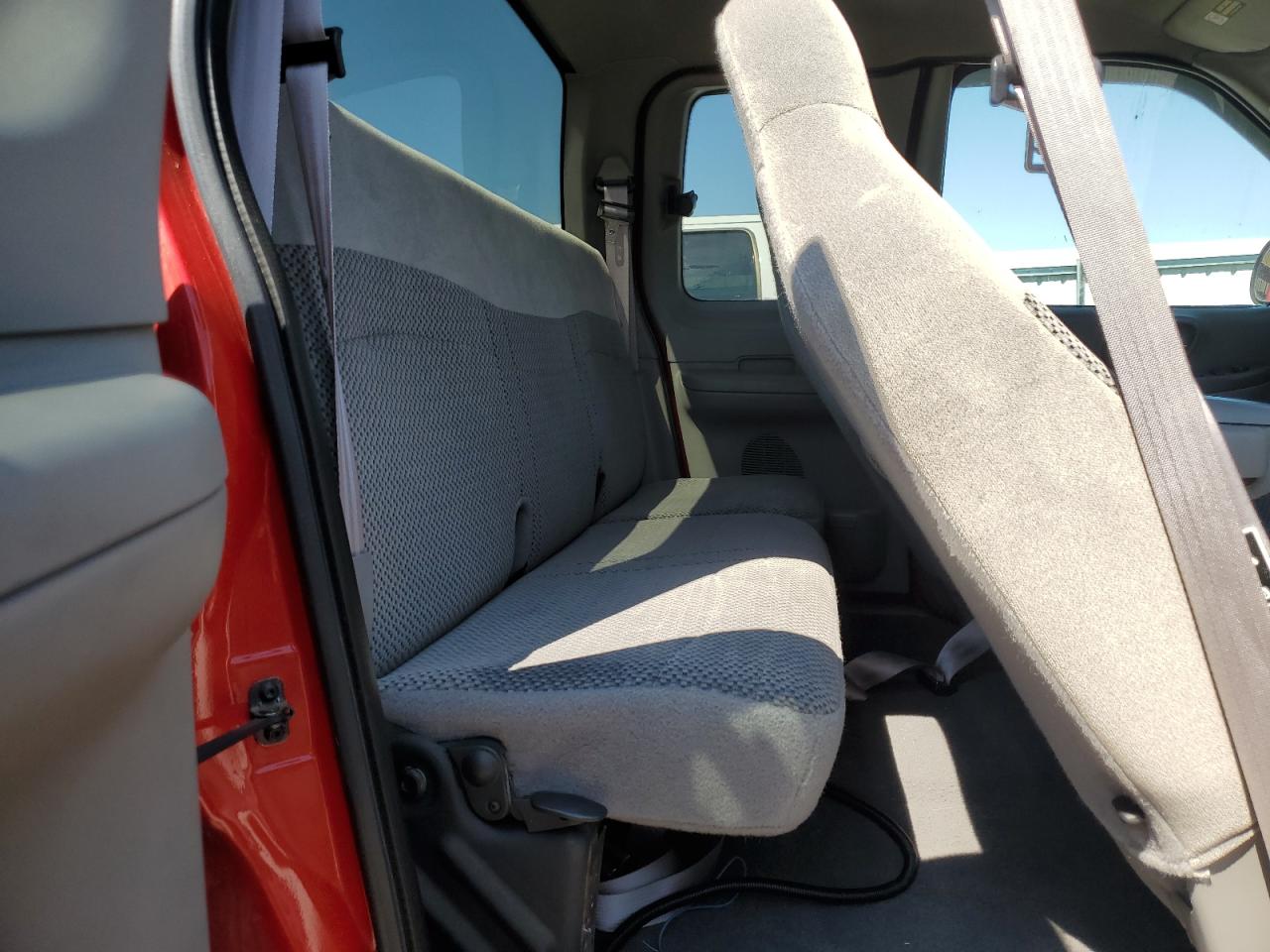 2000 Ford F150 VIN: 2FTRX17L1YCA01879 Lot: 71352015