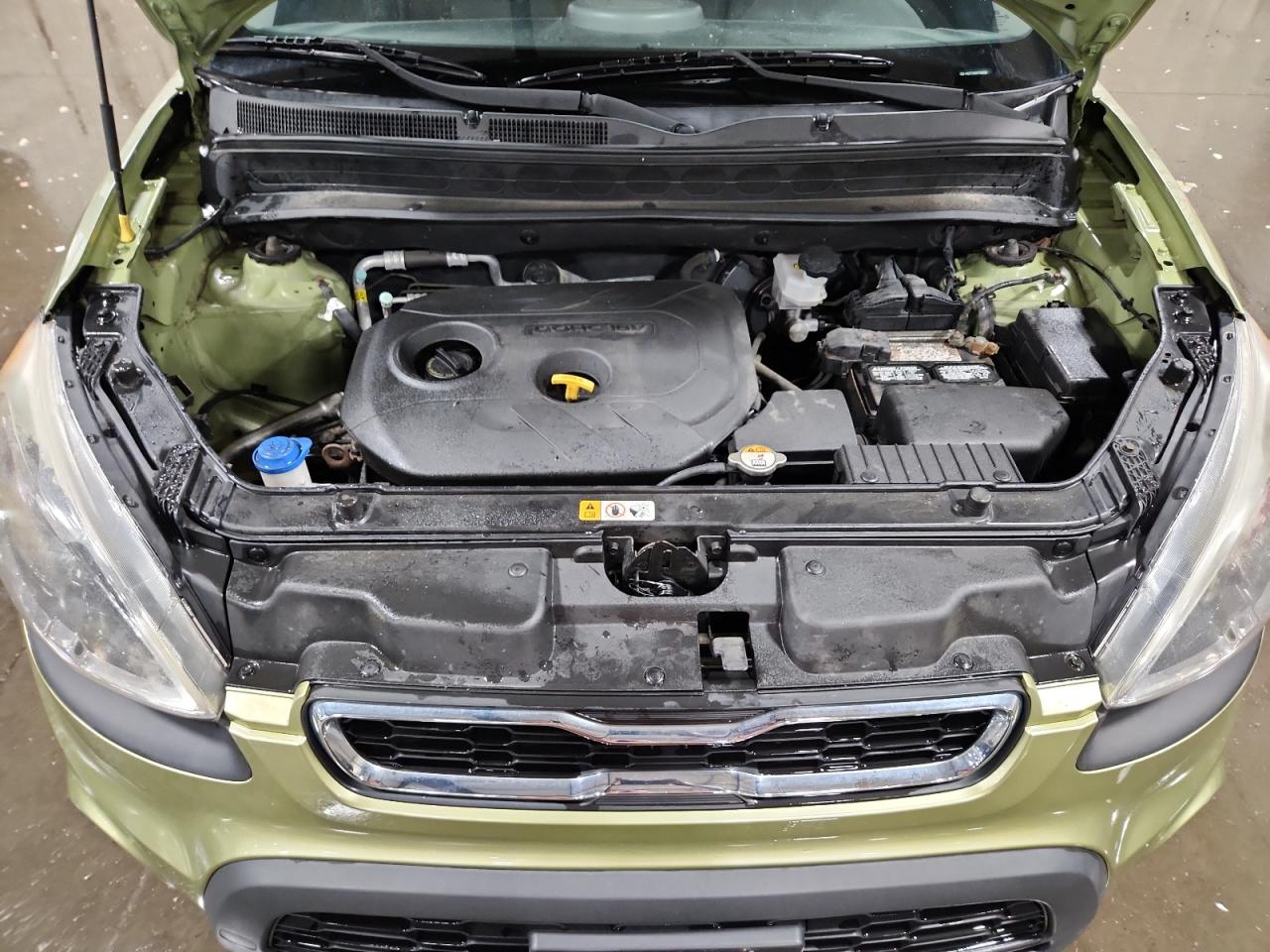 2012 Kia Soul + VIN: KNDJT2A6XC7400136 Lot: 81517555