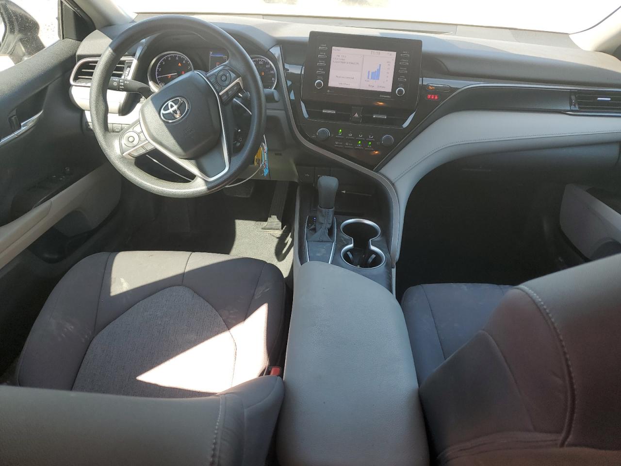 2021 Toyota Camry Le VIN: 4T1C11AK0MU558747 Lot: 82055075