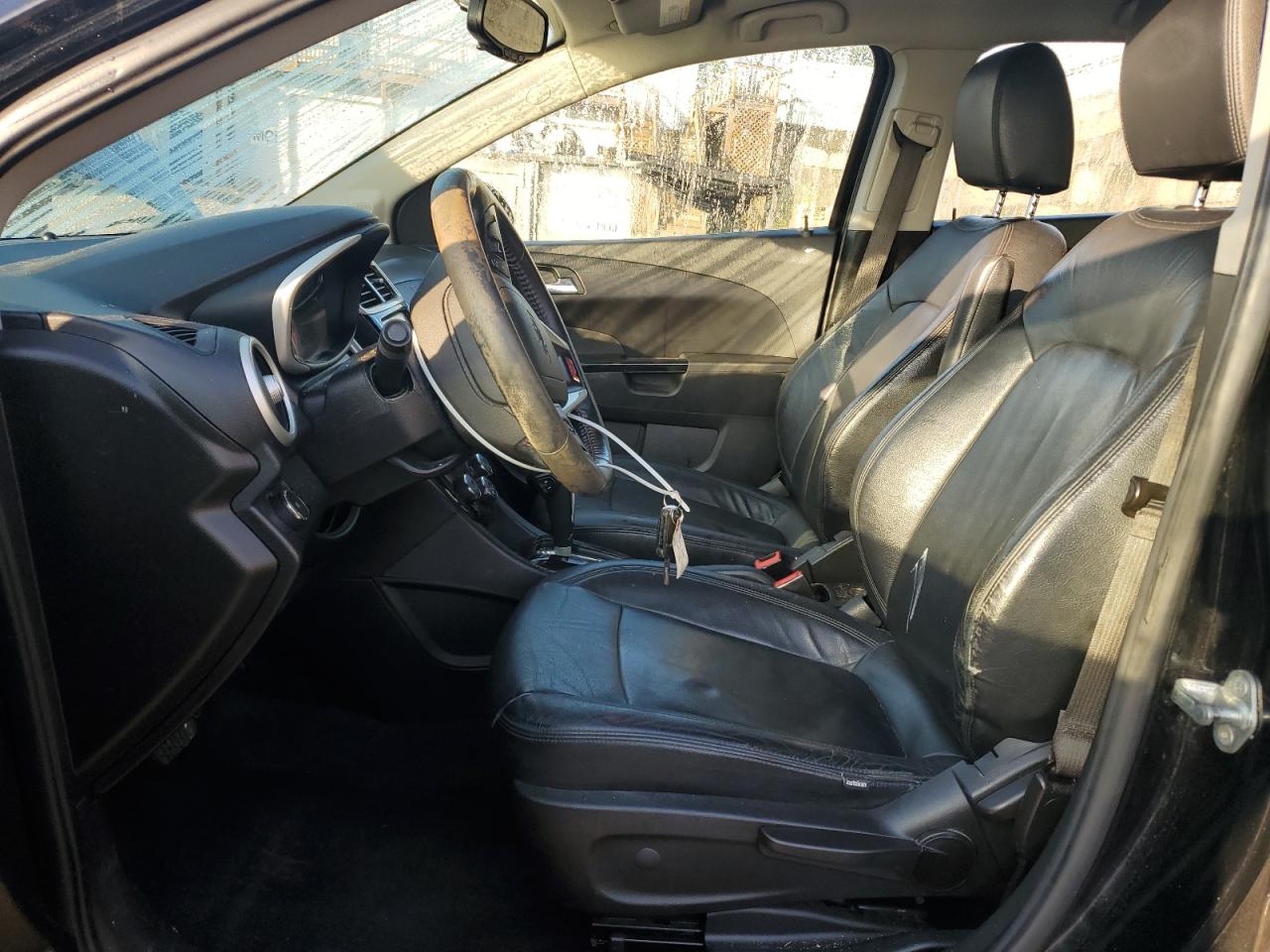 2018 Chevrolet Sonic Lt VIN: 1G1JD6SH0J4105798 Lot: 84198525