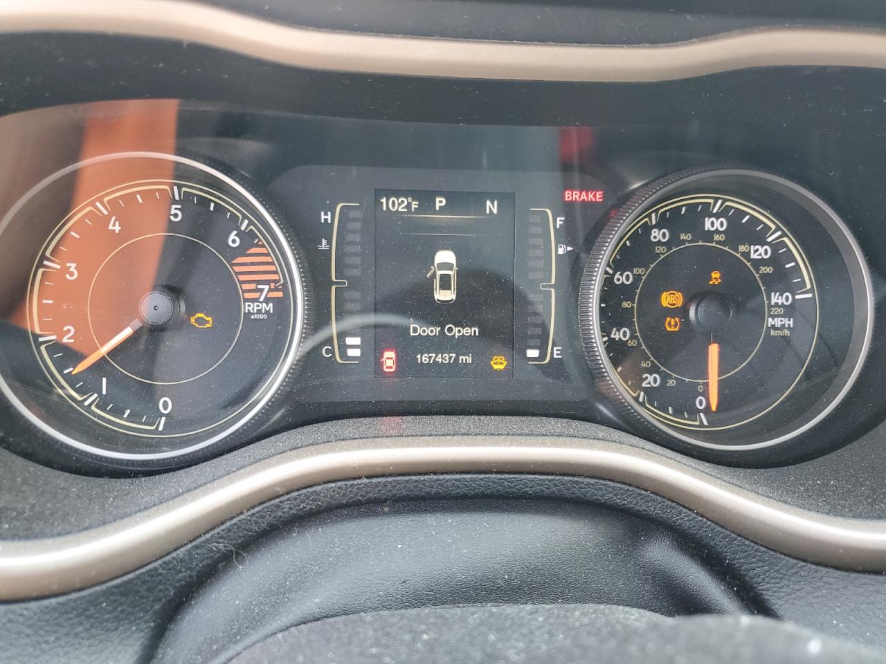 2018 Jeep Cherokee Latitude VIN: 1C4PJMCB4JD561277 Lot: 80540775