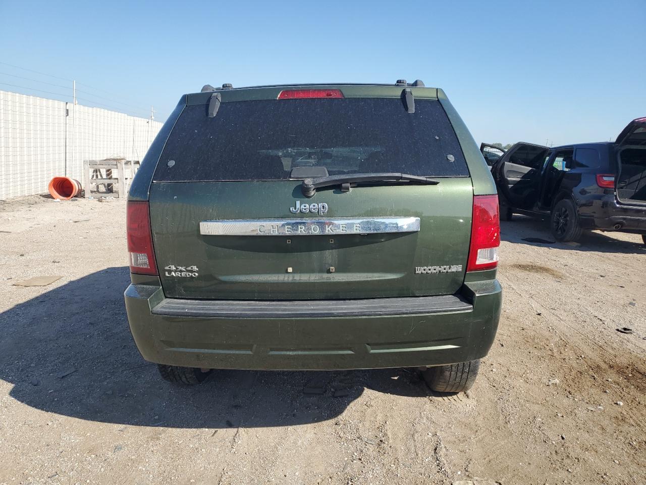 2008 Jeep Grand Cherokee Laredo VIN: 1J8GR48K78C247388 Lot: 80750865