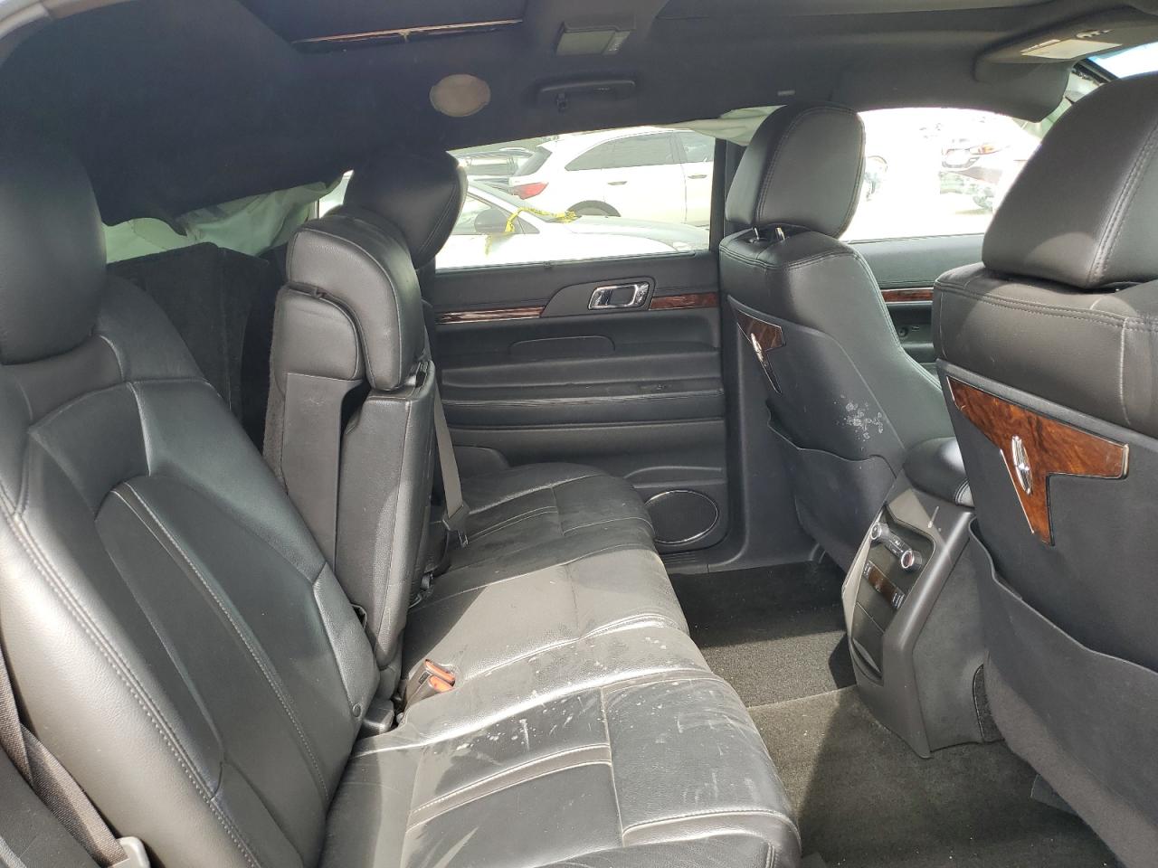 2018 Lincoln Mkt VIN: 2LMHJ5NK3JBL02423 Lot: 81962285
