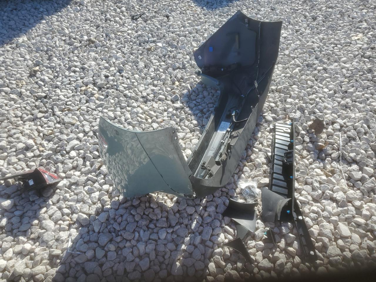 2017 Toyota Prius VIN: JTDKARFU5H3051587 Lot: 84061005