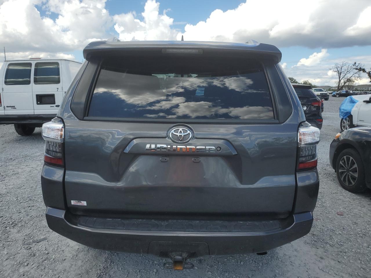 2017 Toyota 4Runner Sr5/Sr5 Premium VIN: JTEBU5JR4H5418319 Lot: 84197765