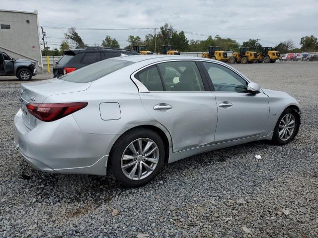  INFINITI Q50 2020 Srebrny