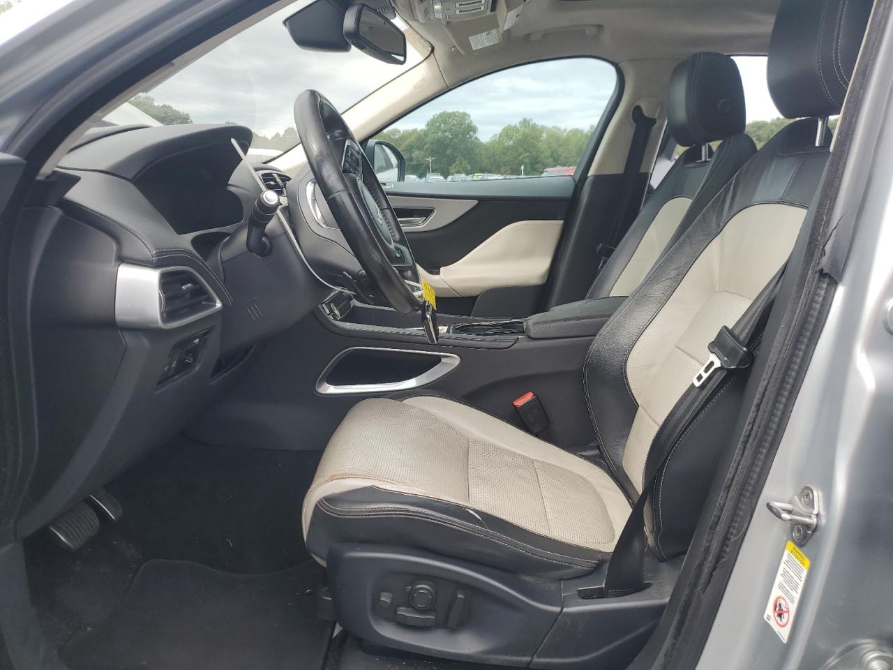 2017 Jaguar F-Pace R - Sport VIN: SADCL2BV1HA059805 Lot: 84618355