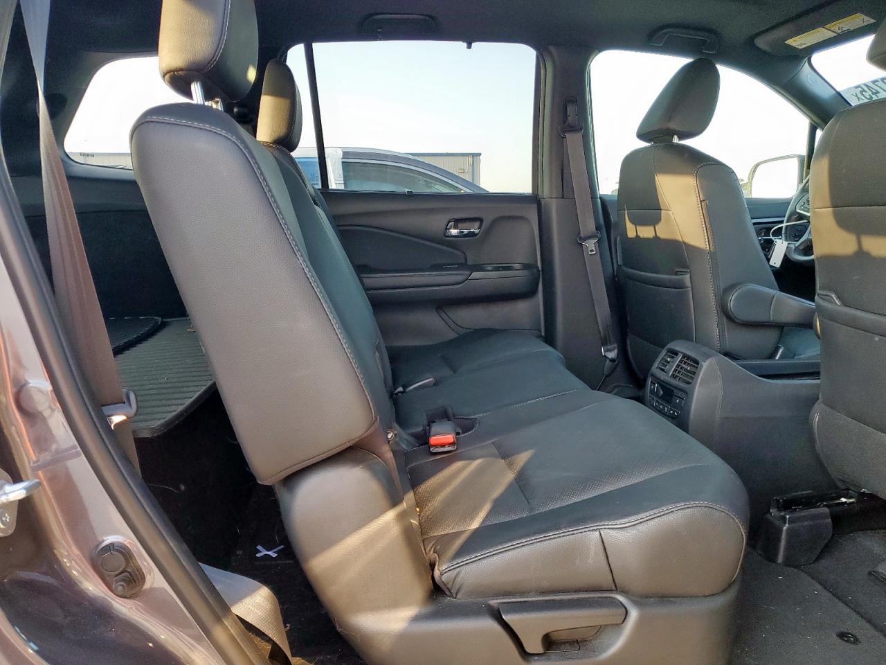 2021 Honda Passport Touring VIN: 5FNYF7H97MB011906 Lot: 71862745