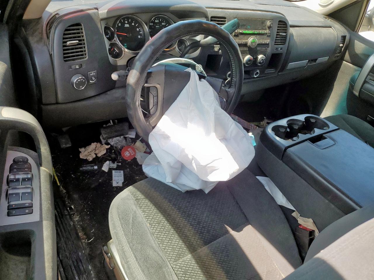 2008 Chevrolet Silverado C1500 VIN: 2GCEC13JX81325875 Lot: 71851205