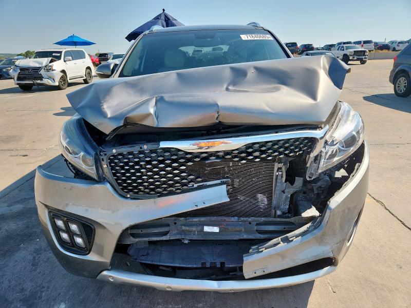  KIA SORENTO 2016 Серебристый