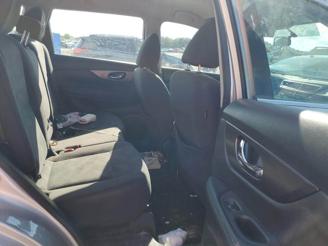 2016 Nissan Rogue S VIN: KNMAT2MT8GP692151 Lot: 84194755