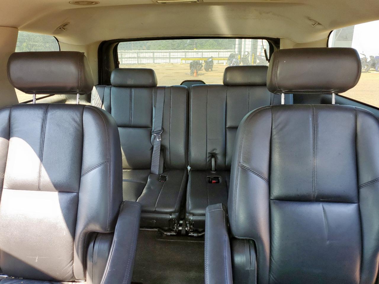 2008 Chevrolet Tahoe C1500 VIN: 1GNFC13JX8R210664 Lot: 81064625