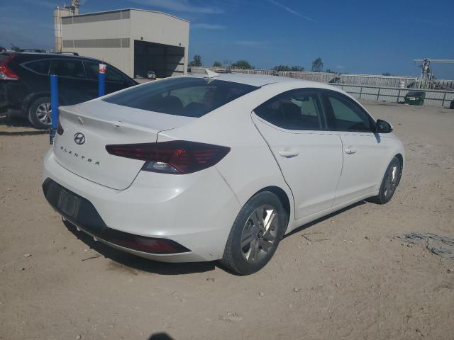  HYUNDAI ELANTRA 2019 Белы