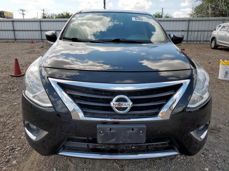  NISSAN VERSA 2017 Черный