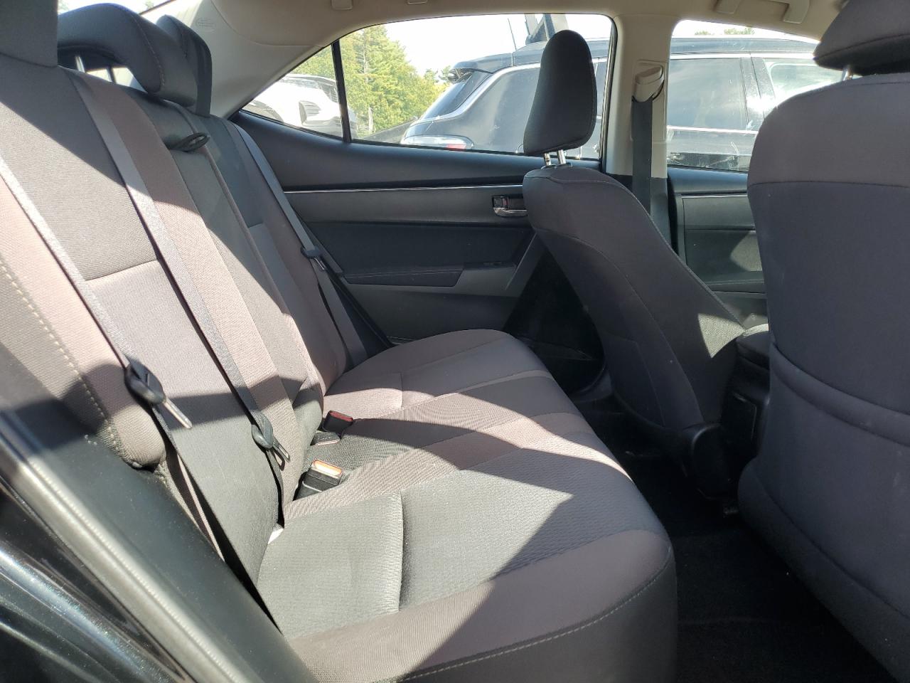 2017 Toyota Corolla L VIN: 2T1BURHE0HC871824 Lot: 81282265