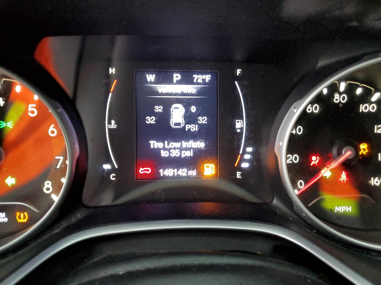 2018 Jeep Compass Latitude VIN: 3C4NJDBBXJT152977 Lot: 81510885