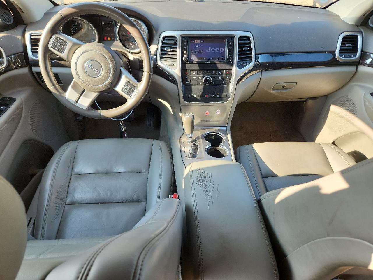 2011 Jeep Grand Cherokee Laredo VIN: 1J4RR4GT8BC610356 Lot: 81311345