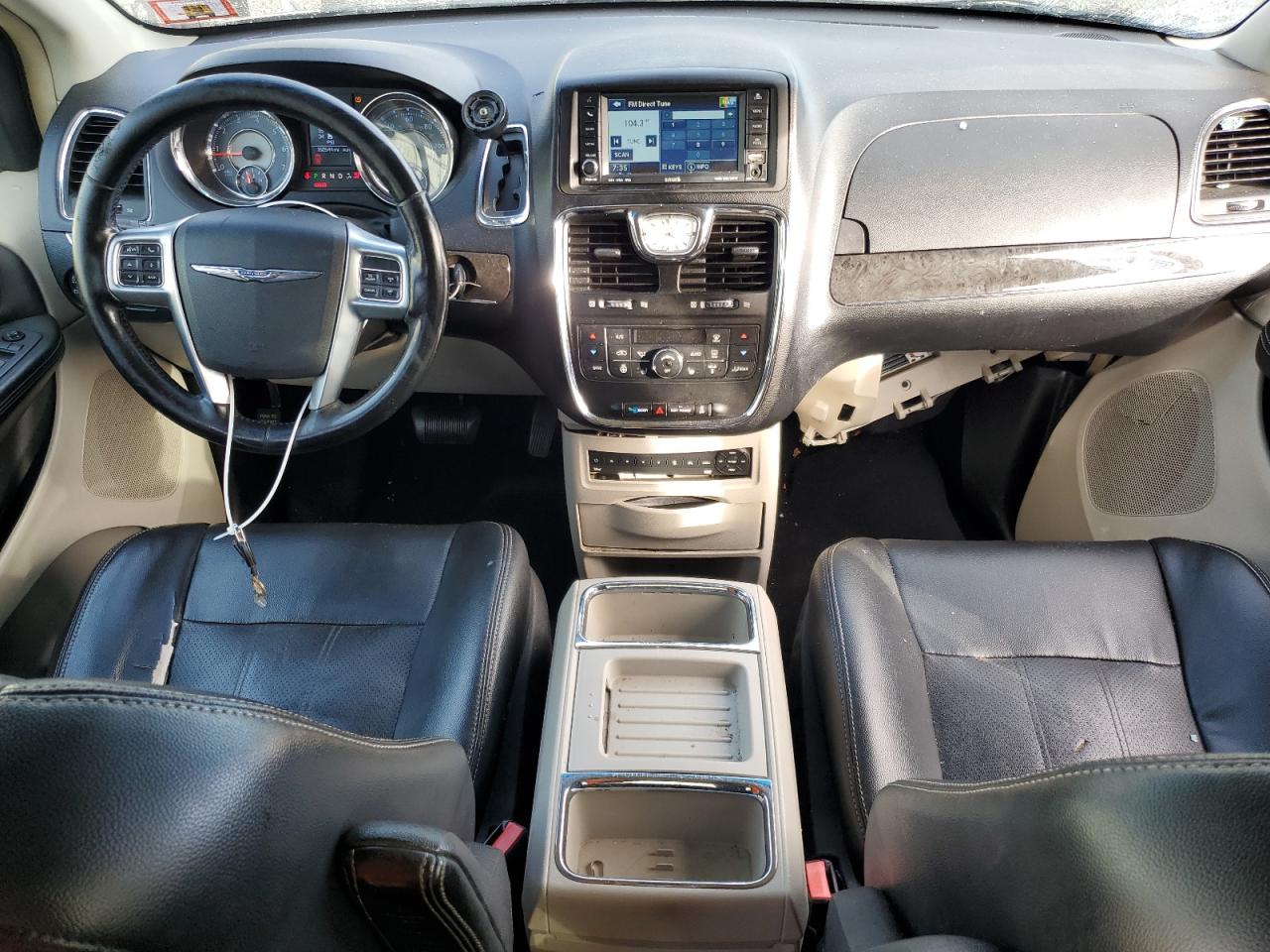 2011 Chrysler Town & Country Touring L VIN: 2A4RR8DG4BR781711 Lot: 81223595