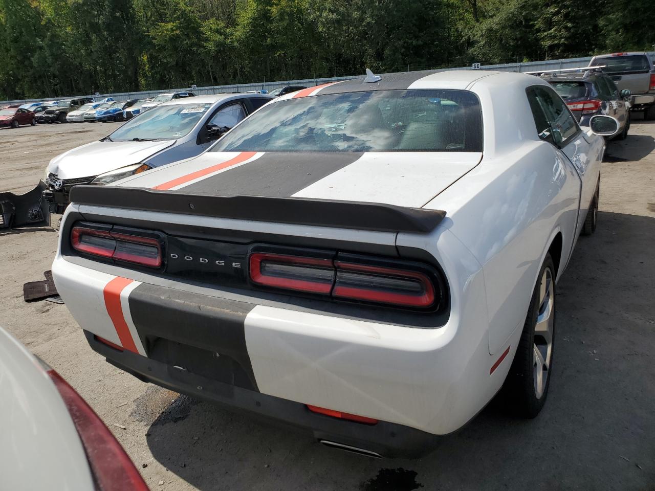 2016 Dodge Challenger Sxt VIN: 2C3CDZAG6GH332150 Lot: 70369325