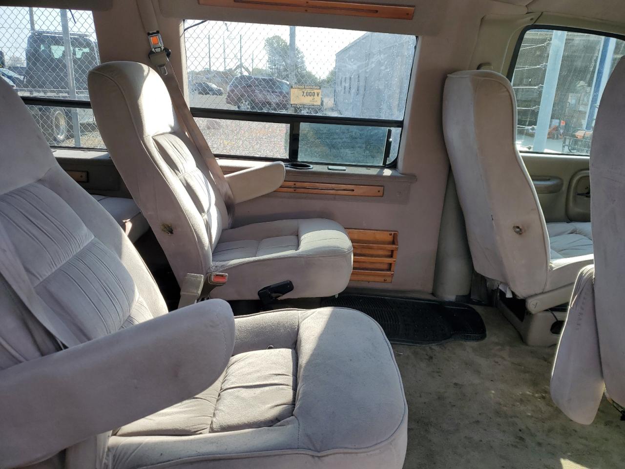 1998 GMC Savana Rv G1500 VIN: 1GDFG15R7W1044739 Lot: 72016405