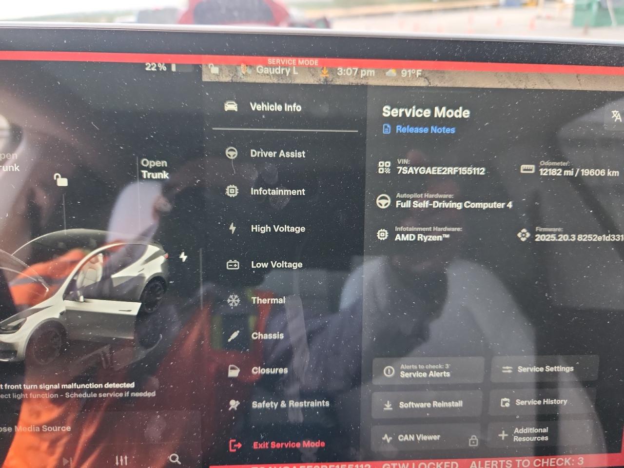 2024 Tesla Model Y VIN: 7SAYGAEE2RF155112 Lot: 71878845