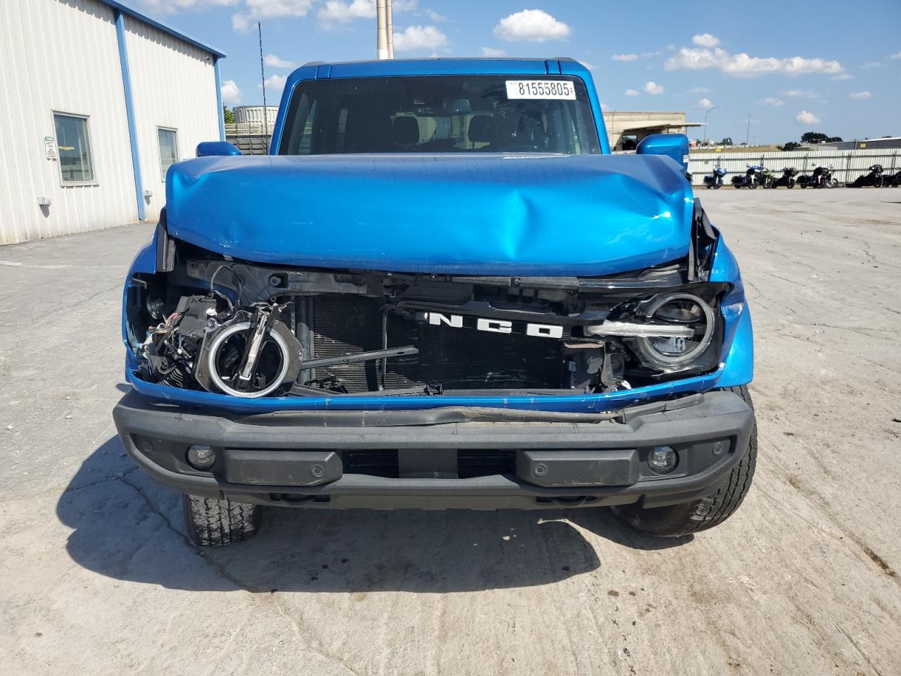 2022 Ford Bronco Base VIN: 1FMDE5AP1NLB09404 Lot: 81555805