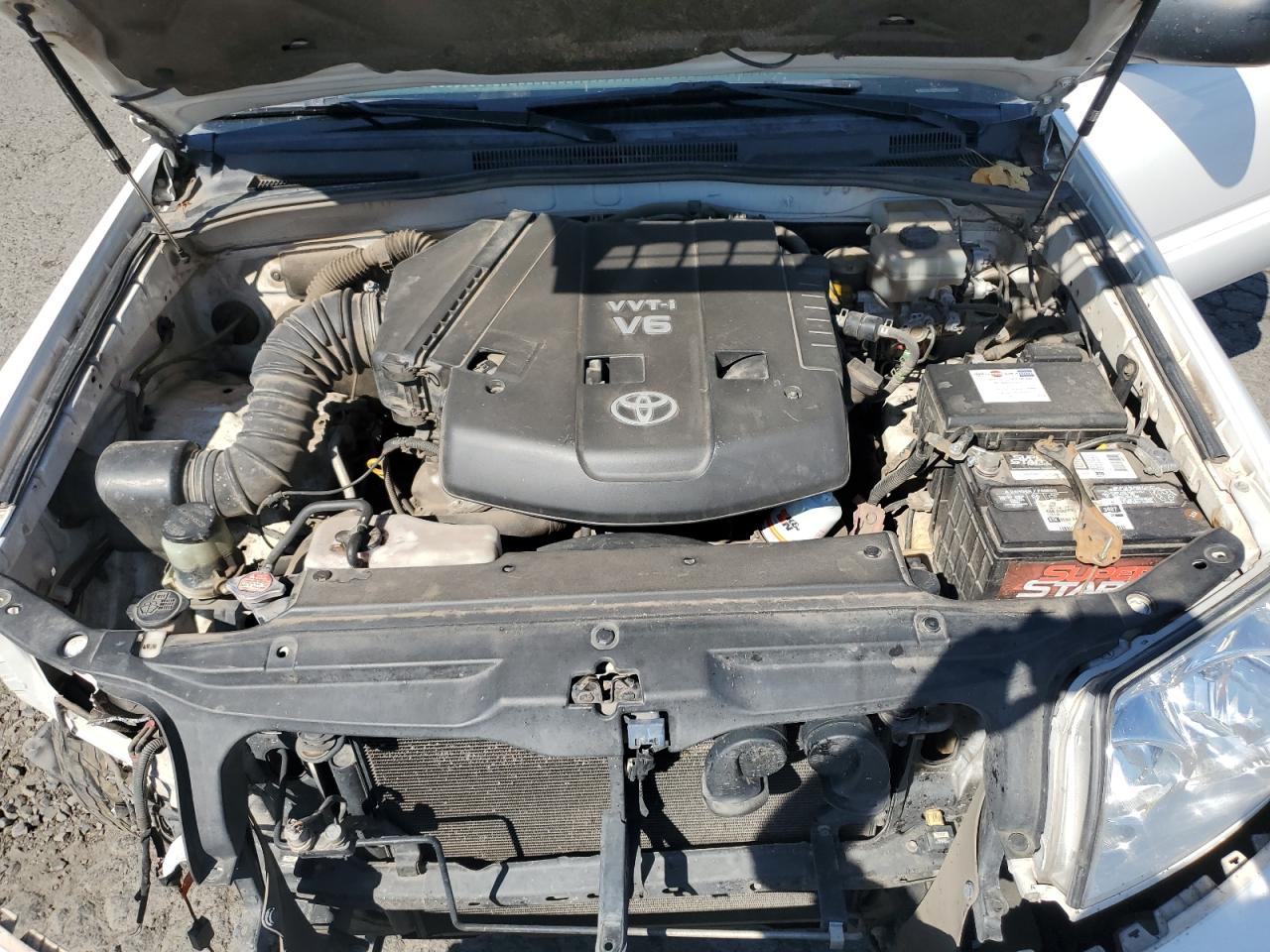 2004 Toyota 4Runner Sr5 VIN: JTEBU14R040041161 Lot: 81323485