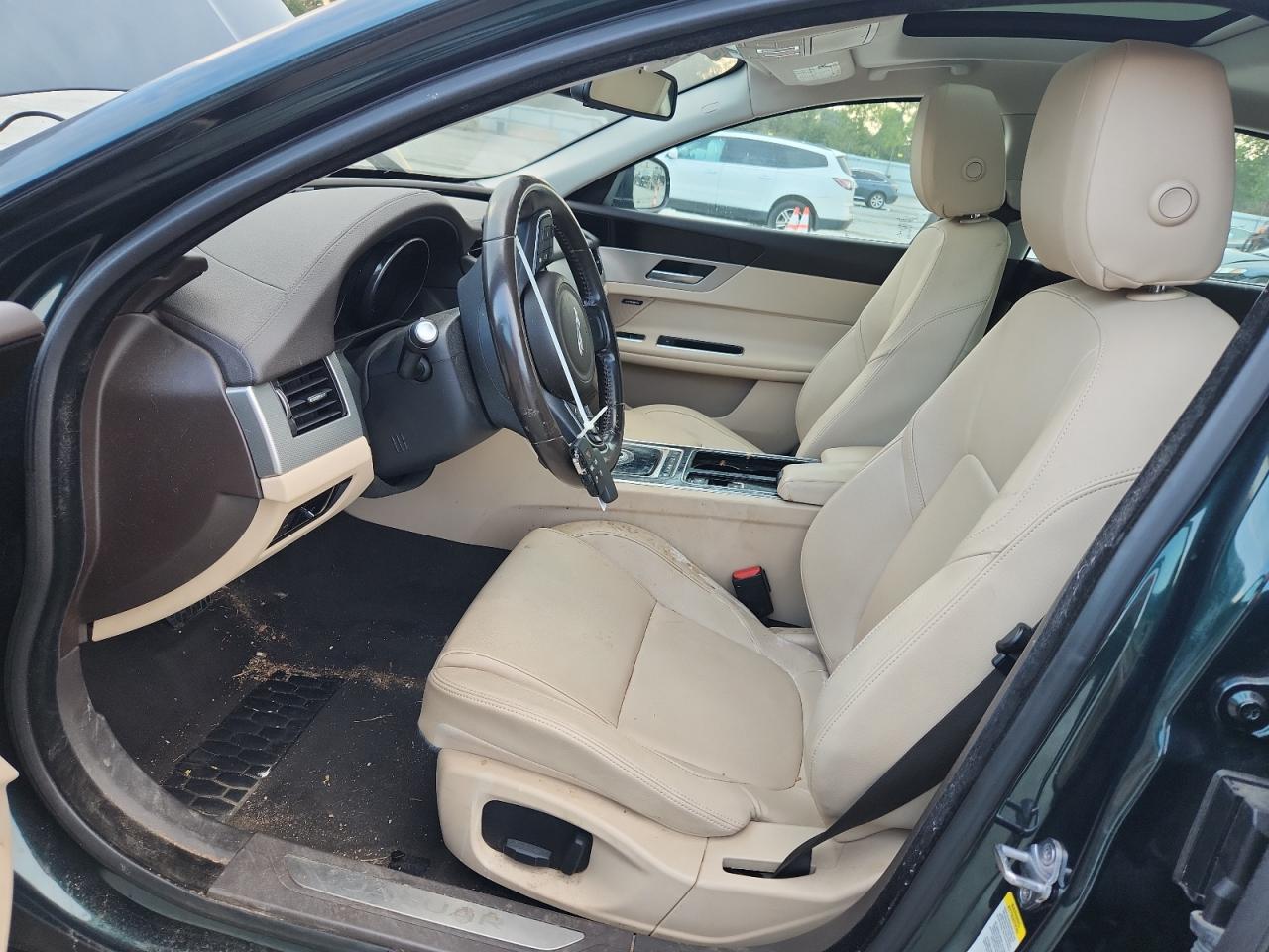 2017 Jaguar Xf Premium VIN: SAJBD4BV3HCY35583 Lot: 71445375