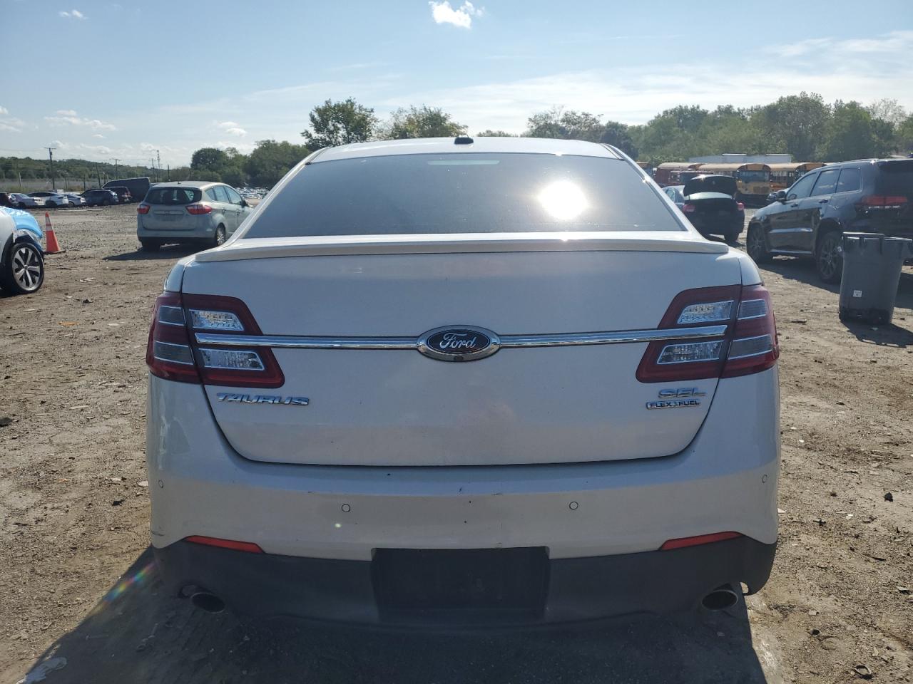 2014 Ford Taurus Sel VIN: 1FAHP2E82EG173869 Lot: 71501865
